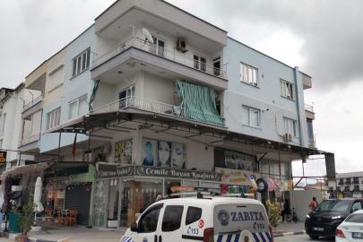 Antalya’da evde kedileri ile yaşayan hayvansever kadın hayatını kaybetti