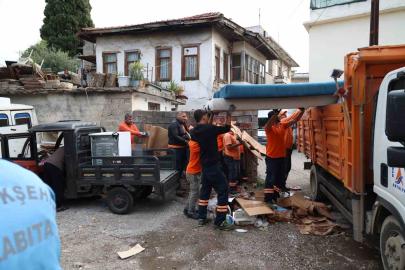 Antalya’da hurda ve atık depolarına operasyon: 15 kamyon atık kaldırıldı