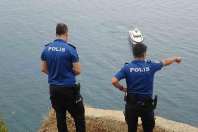 Antalya’da "Yardım edin" çığlığı ekipleri alarma geçirdi