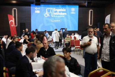 Arnavutköy’de "Engelsiz İstihdam Buluşması" iş arayanlarla firmaları bir araya getirdi