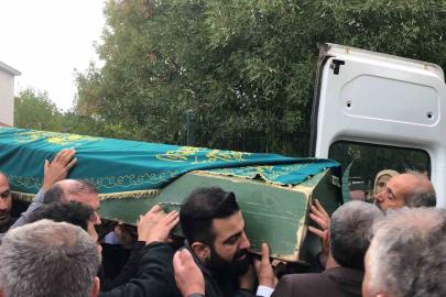 Asansör kazasında hayatını kaybeden öğrenci gözyaşlarıyla toprağa verildi