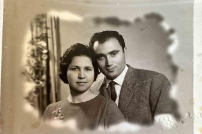 Aşk ayağa kaldırdı