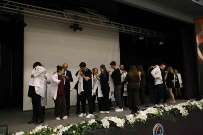 Avrasya Üniversitesi Sağlık Bilimleri Fakültesinde beyaz önlük heyecanı