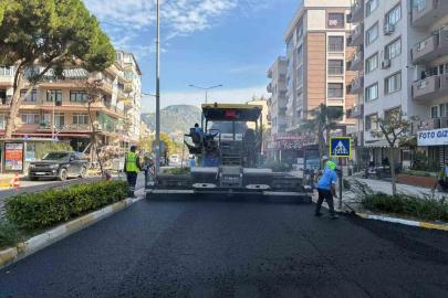 Aydın Büyükşehir Belediyesi kentin dört bir yanında çalışmalarını sürdürüyor