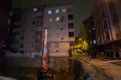 Bahçelievler’de iki binanın zemininde çökme: 20 daire tahliye edildi