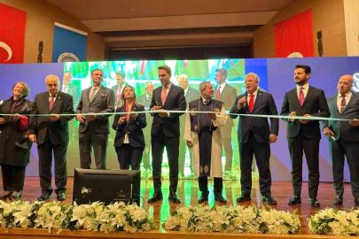 Bakan Bayraktar: "Dünyada enerji krizinin tam ortasındayız"