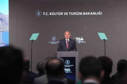 Bakan Ersoy: "Ocak-Eylül döneminde turizm geliri 51 milyar 278 milyon dolara ulaştı"