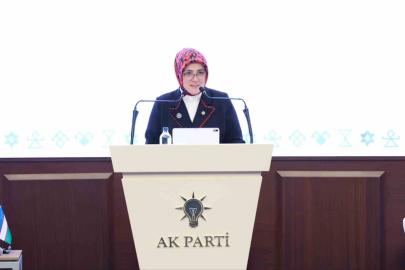 Bakan Göktaş: "Kadınların sözünü Türk dünyasının merkezine koyuyor, yarınları kadınlarla inşa ediyoruz"