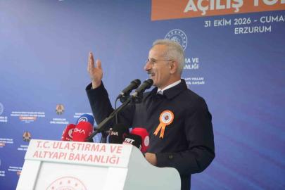 Bakan Uraloğlu müjdeyi verdi: Erzincan-Erzurum-Kars hızlı tren hattı geliyor
