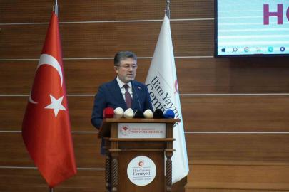 Bakan Yumaklı: "Gençlerimizin milli, manevi değerlerle en donanımlı bir şekilde yetiştirilmesi bizim temel önceliğimiz"