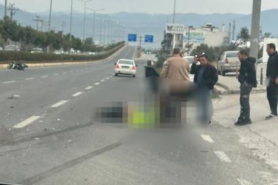 Balıkesir’de otomobil ile çarpışan motosikletli hayatını kaybetti