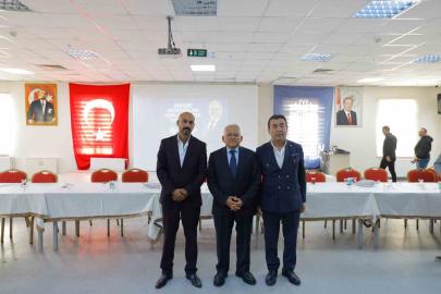 Başkan Büyükkılıç, Bünyan’da muhtarlarla istişare toplantısı yaptı