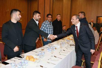 Başkan Vekili Özünal, muhtarlarla buluştu