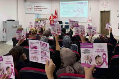 Bayburt’ta meme kanserinde erken teşhisin önemi anlatıldı