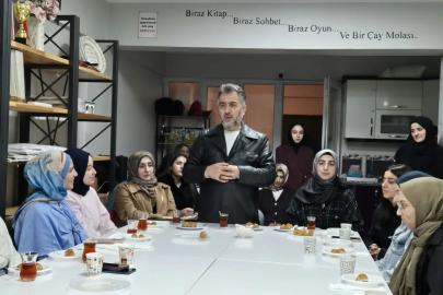 Bayburt’ta üniversite öğrencileriyle hadis sohbeti yapıldı