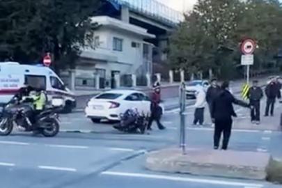 Beyoğlu’nda otomobil motosikletle çarpıştı: 1 yaralı