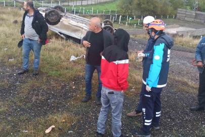 Bingöl’de otomobil takla attı: 2 yaralı