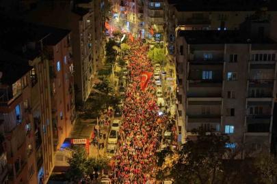 Binlerce Denizlili Cumhuriyet için yürüdü
