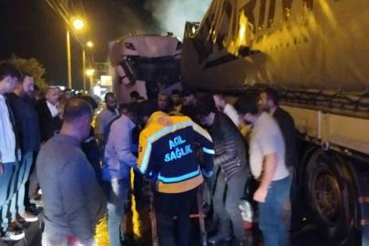 Bitlis’te iki tır kafa kafaya çarpıştı: 2 yaralı