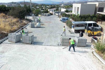 Bodrum’da parke yol çalışmaları sürüyor