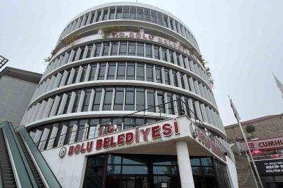 Bolu Belediyesi’ne şafak operasyonu: 4 gözaltı