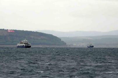Bozcaada’ya bazı feribot seferleri iptal edildi