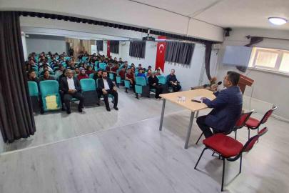 Bozdoğan’da öğrencilere camilerin toplumsal hayattaki önemi anlatıldı