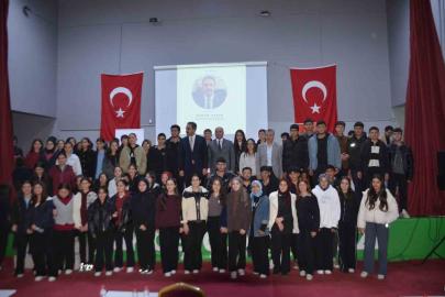 Bulanık’tan MSB’ye uzanan başarı hikâyesi: Daire Başkanı Hakan Yaşar öğrencilerle buluştu