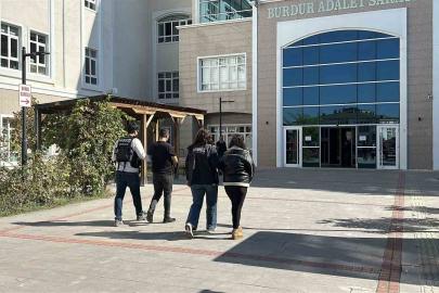 Burdur’da 3 bin 97 kullanımlık sentetik kannabinoid ele geçirildi: 2 gözaltı
