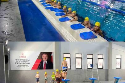 Burhaniye’de hafızlık öğrencileri yüzme etkinliğine katıldı