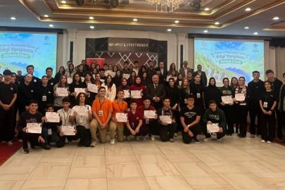Burhaniyeli öğrenciler bilgi yarışmasında Balıkesir ikincisi oldu