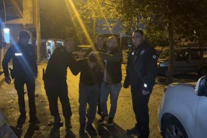 Bursa’da hareketli gece: 15 yıl hapis cezasıyla aranan arkadaşını yakalatmamak için havaya ateş açtı