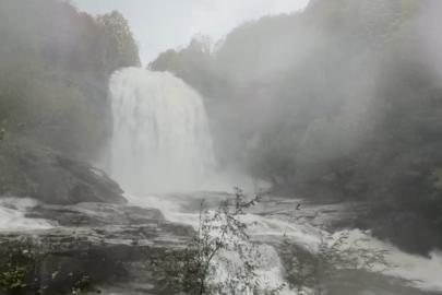 Bursa’da sağanak yağışın ardından Suuçtu Şelalesi coştu, Niagara’yı aratmadı