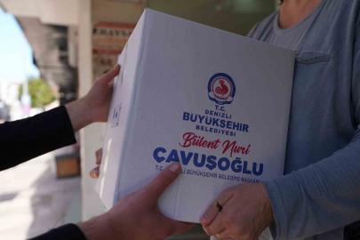 Büyükşehir online gıda kolisi desteğini sürdürüyor