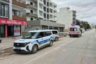 Cadde ortasında silahlı saldırı: 1 yaralı