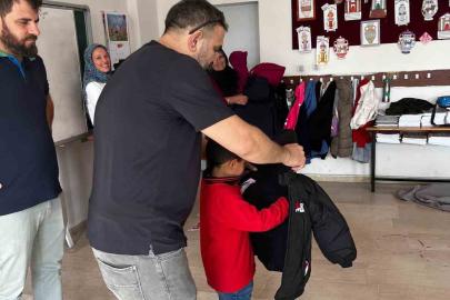 Çermikte 200 öğrenciye mont ve bot dağıtıldı