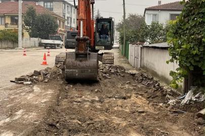 Çilimli’de kaldırımlar yenileniyor