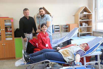 Çivril’de minikler 1 günde 100 ünite kan bağışı topladı