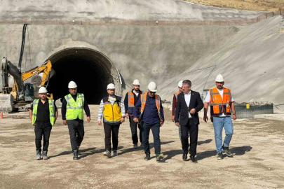 Çopuroğlu: "Kayseri - Ankara yüksek hızlı tren hattında çoğu bitti, azı kaldı"