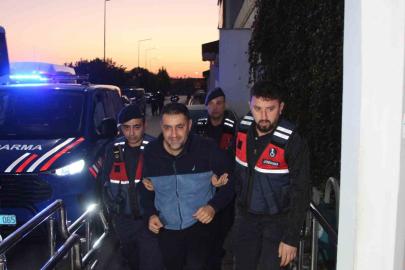 Çukurova Belediyesi operasyonunda Emrah Kozay, Soner Çetin ve diğer şüpheliler adliyeye sevk edildi