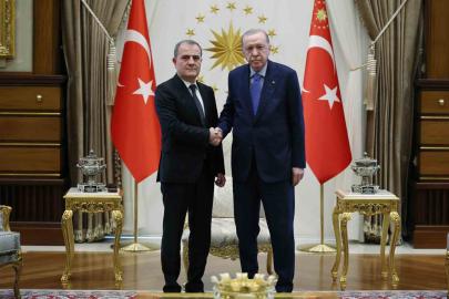 Cumhurbaşkanı Erdoğan, Azerbaycan Dışişleri Bakanı Bayramov ile bir araya geldi