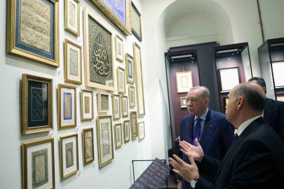 Cumhurbaşkanı Erdoğan, Darphane-i Amire Müzeleri’ni gezdi