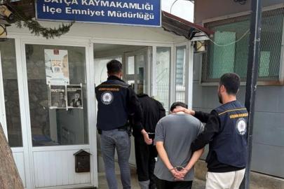 Datça’da kesinleşmiş hapis cezasıyla aranan 2 firari yakalandı