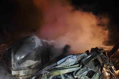Devrildikten sonra yanan tankerin sürücüsü hayatını kaybetti