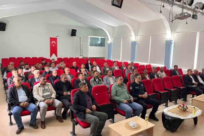 Dicle Kaymakamı Atış, muhtarlarla bir araya geldi