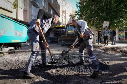 Diyarbakır’da altyapı çalışmaları tamamlanan caddelere 4 bin 200 ton asfalt serilecek