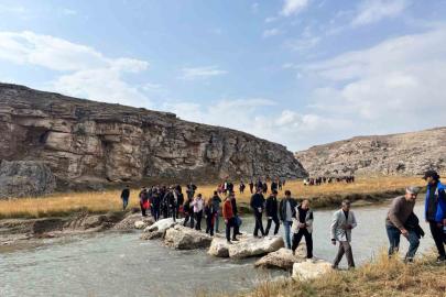 Doğu’nun Ihlara Vadisi Murat Kanyonu’nda doğa ve yöresel kültür aynı etkinlikte buluştu