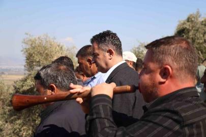 Düğün salonu çalışmaları davul zurnayla başladı
