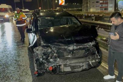 Düğüne giden otomobil kaza yaptı: 1 yaralı