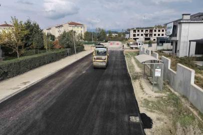 Düzce’de asfalt seferberliği sürüyor